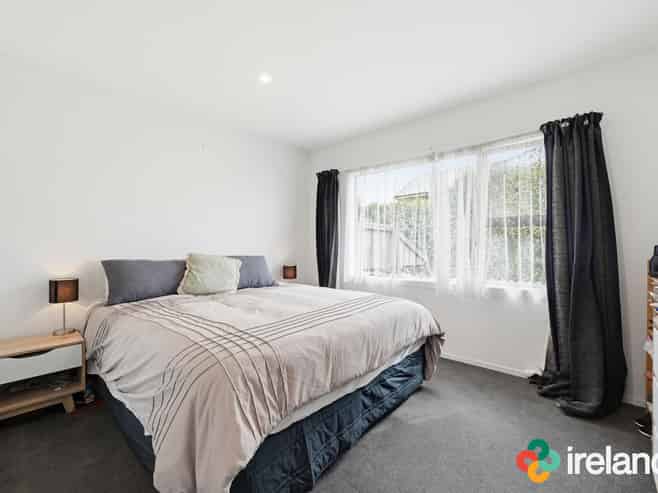 2/176 Geraldine Street, Edgeware