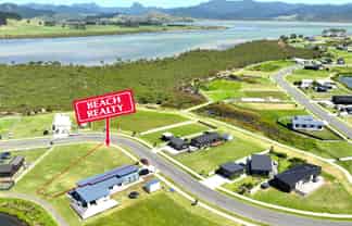  172 Kopani Road, Matarangi