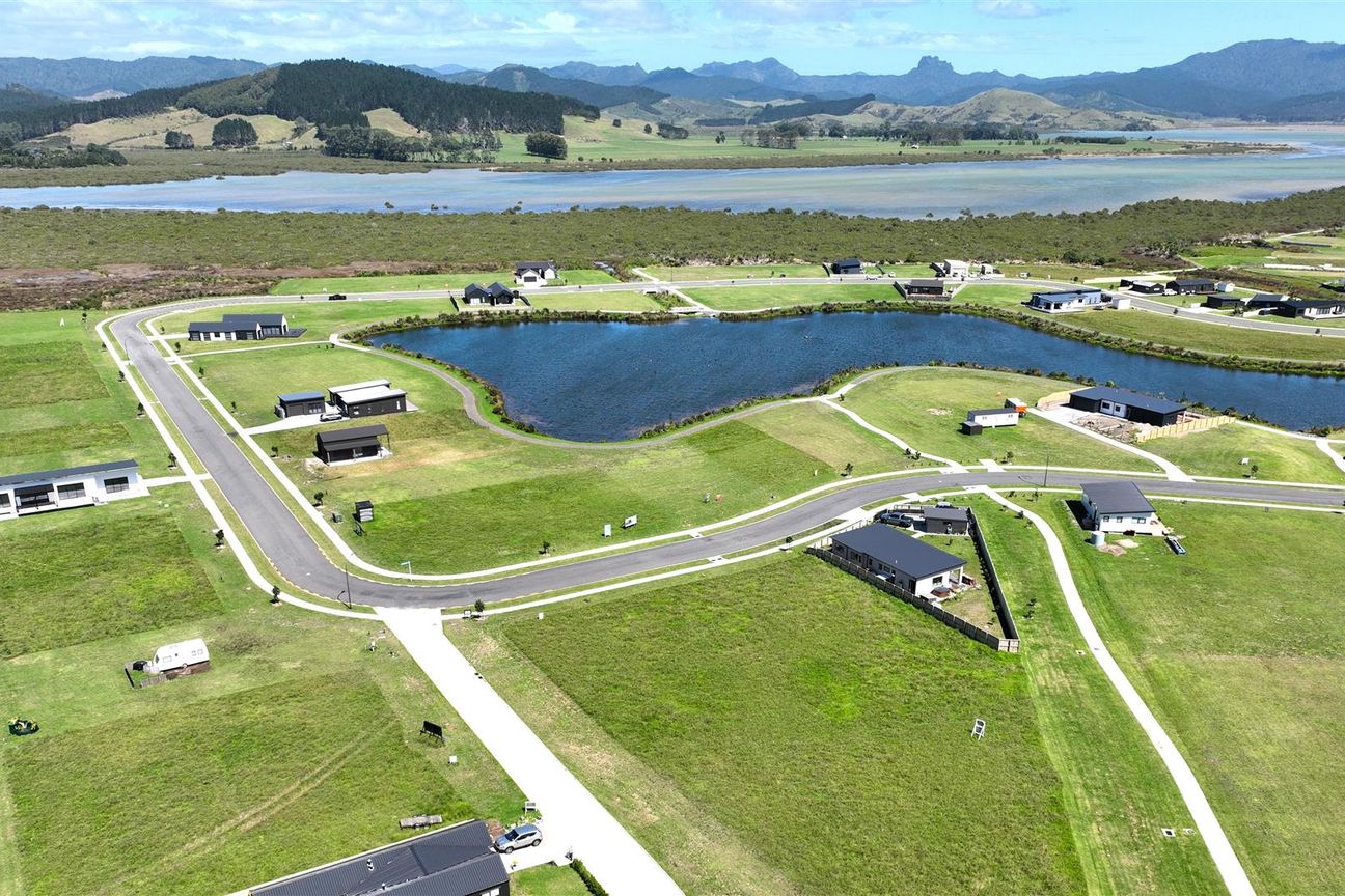 Final 15 Sites Starting from $335,000 - Vista 5
