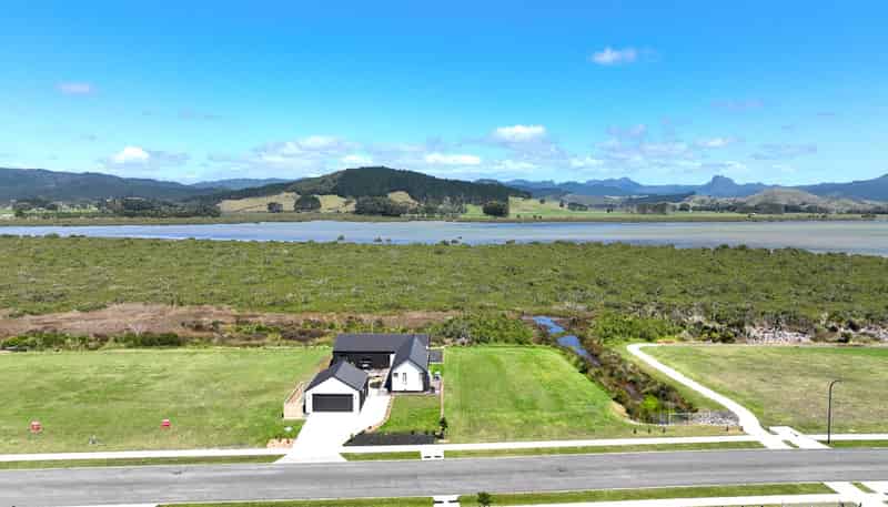  172 Kopani Road, Matarangi