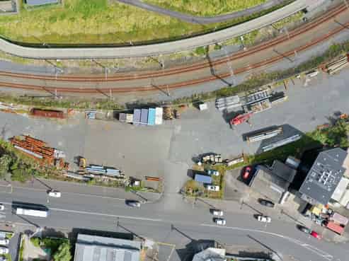Rare 4,400sqm hardstand yard