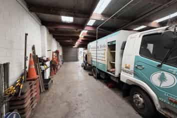 Functional unit with exclusive yard - Otahuhu