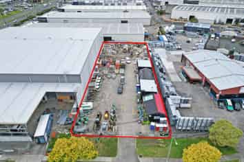 EAST TAMAKI'S BEST - 2,436M² LAND FOR LEASE
