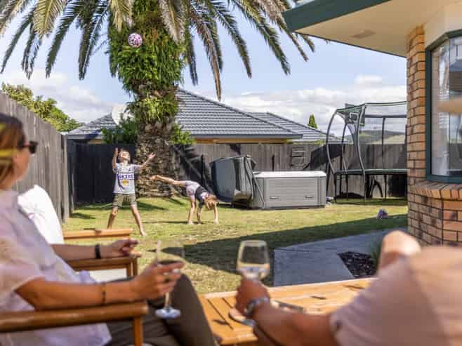 15 Romana Crescent, Papamoa