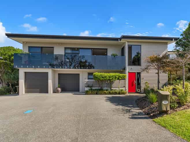 33 Gordon Craig Place, Algies Bay