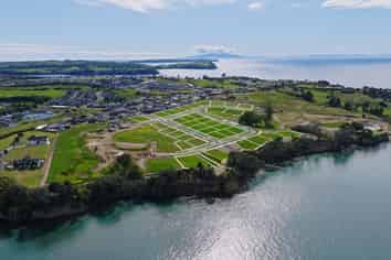 48 Ahuru Drive, Gulf Harbour