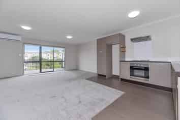 230/172 McLeod Road, Te Atatu South