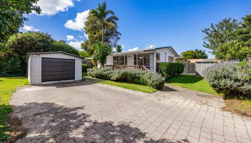 2/8 Alpha street, Papakura