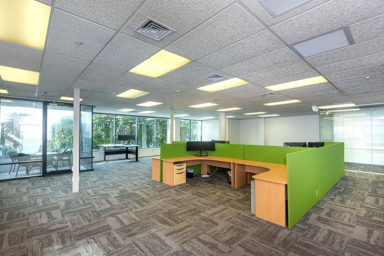 COMPETITIVE PRICING IN PREMIUM LOCATION - View 3