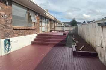 7/33 Swanson Road , Henderson