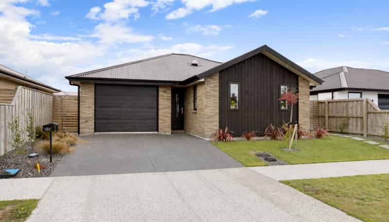 151 Infinity Drive, Pegasus