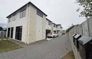 53A Puriri Rd, Manurewa