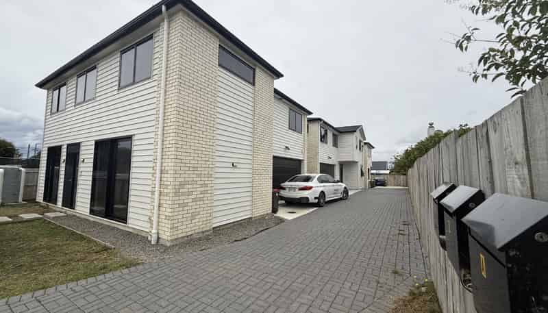 53A Puriri Rd, Manurewa