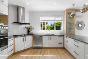 11 Atalanta Way, Beachlands