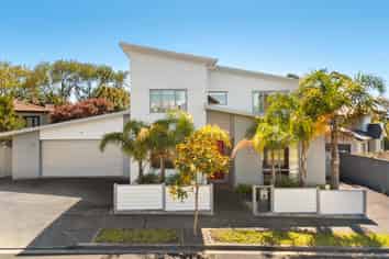 11 Atalanta Way, Beachlands