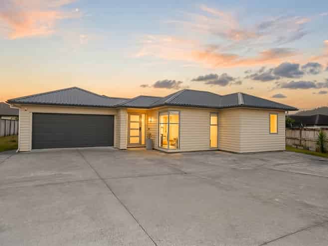 10 Remana Crescent, Huapai