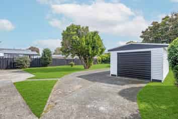 73 Lewis Street, Glenview