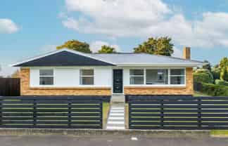 73 Lewis Street, Glenview