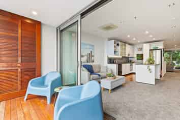 S209/326 Evans Bay Parade, Hataitai