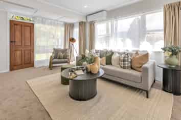 2 Werrina Crescent, Mangakakahi