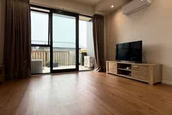 4/11 Camp Road, Mount Wellington