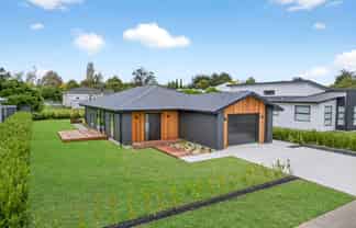 32 Syrah Lane, Martinborough