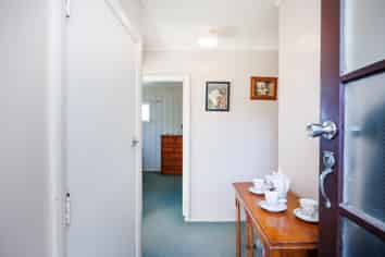 17 Sefton Avenue, Highbury