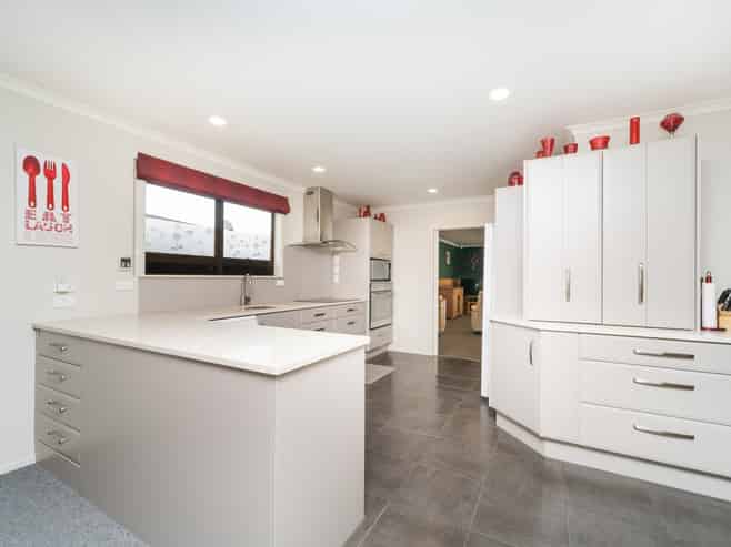 24 Anakiwa Street, Kelvin Grove