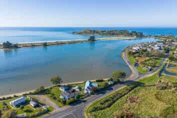 72 Stornoway Street, KARITANE