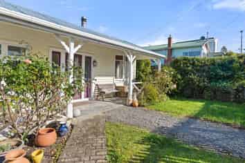 72 Stornoway Street, KARITANE