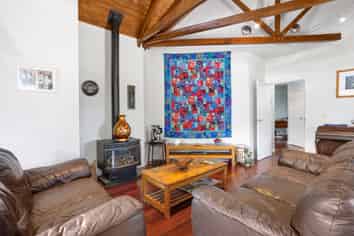 187 Bayer Road, Waiwera