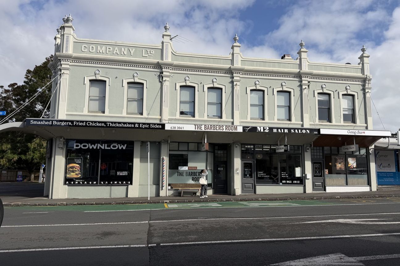 Tidy Dominion Road Retail - Më shumë