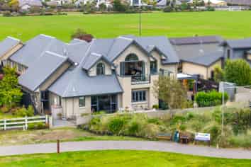 562A Bower Avenue, Waimairi Beach