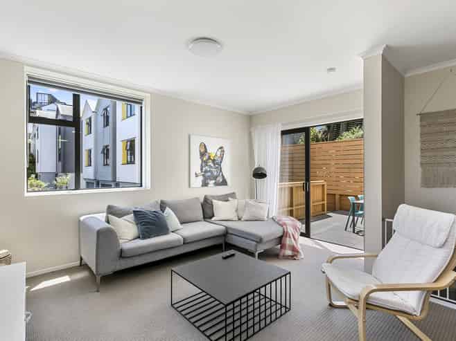 7/22 Booth Street, Miramar