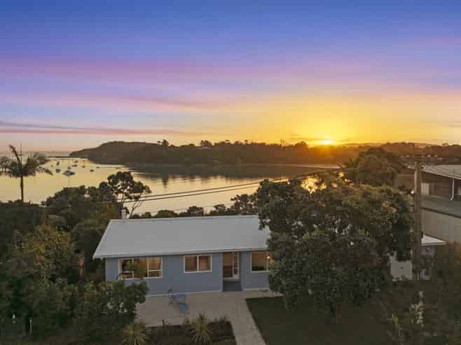 40 Shelly Beach Road, Surfdale