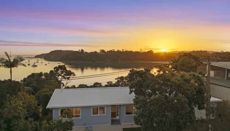 40 Shelly Beach Road, Surfdale