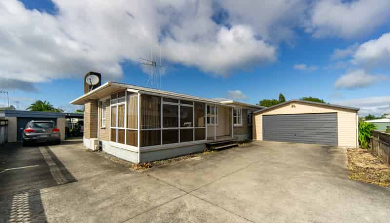 7 St Lukes Place, Melville