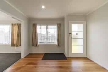 7 St Lukes Place, Melville