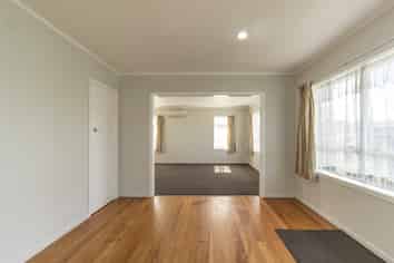 7 St Lukes Place, Melville