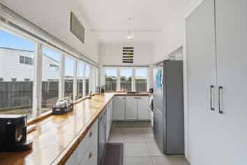 336 Tay Street, Turnbull Thomson Park