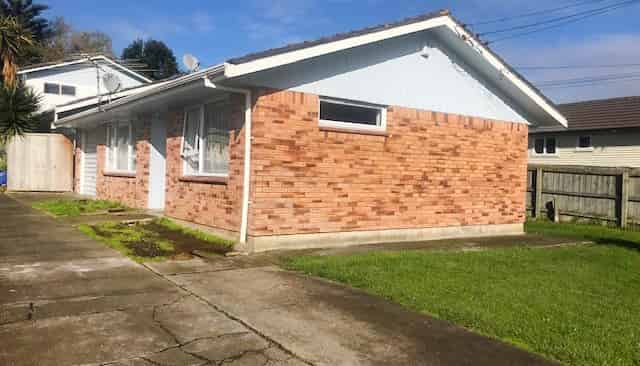 2/50 Pah Road, Papatoetoe