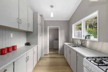 7 Dunsandel Grove, Silverstream