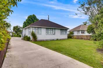 25 & 25A Paul Crescent, Fairfield