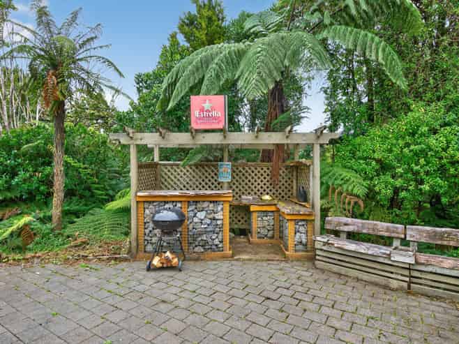 23B Kennedy Grove, Stokes Valley