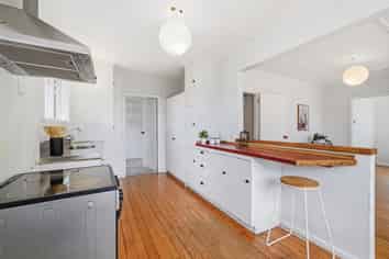 68 Clinkard Avenue, Glenholme