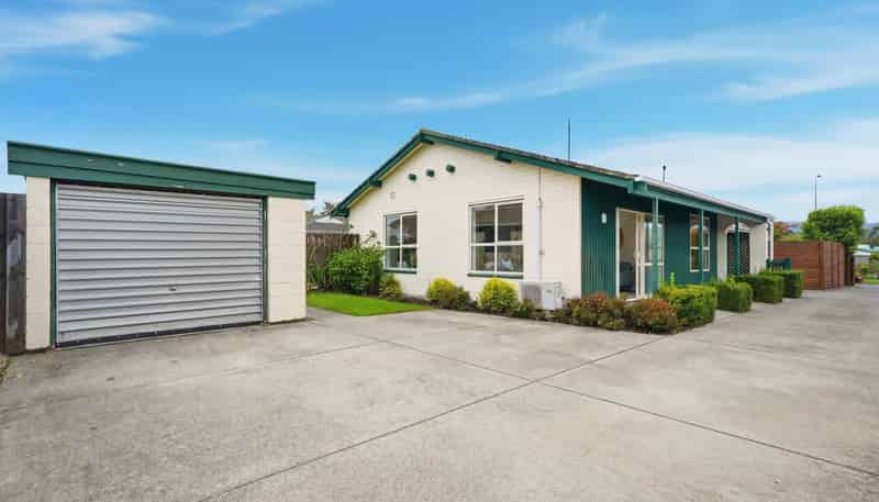 2/111 Kaiwara Street, Hoon Hay