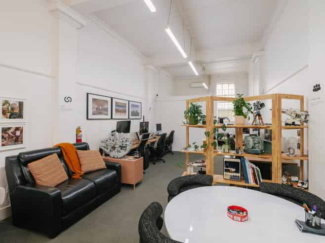 BOUTIQUE PARNELL IN GEORGE STREET - IMMACULATE