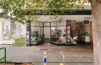 BOUTIQUE PARNELL IN GEORGE STREET - IMMACULATE