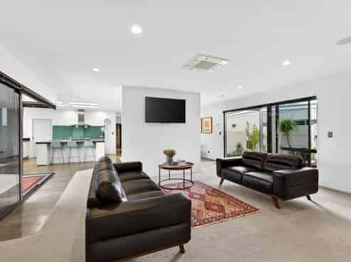 106 Auckland Road, Greenmeadows