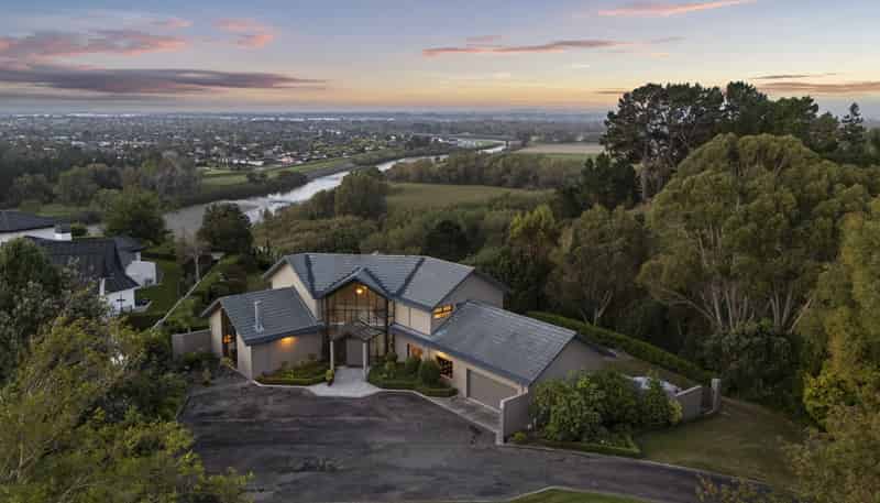 70 Waicola Drive, Fitzherbert